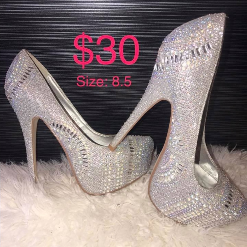 Silver sparkly Heels